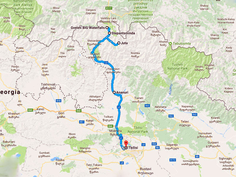 map-Trekking am Fuße des Berges Kazbek